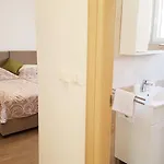 Private Pool 펜션 반졸레