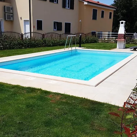 Private Pool Banjole