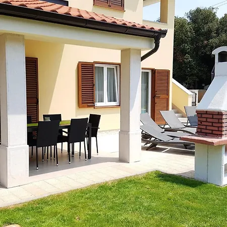 Holiday home Private Pool Banjole
