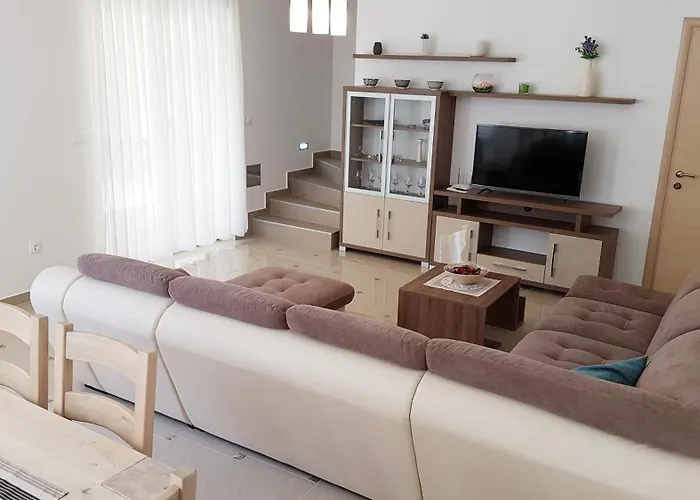 Feriehus Private Pool Banjole